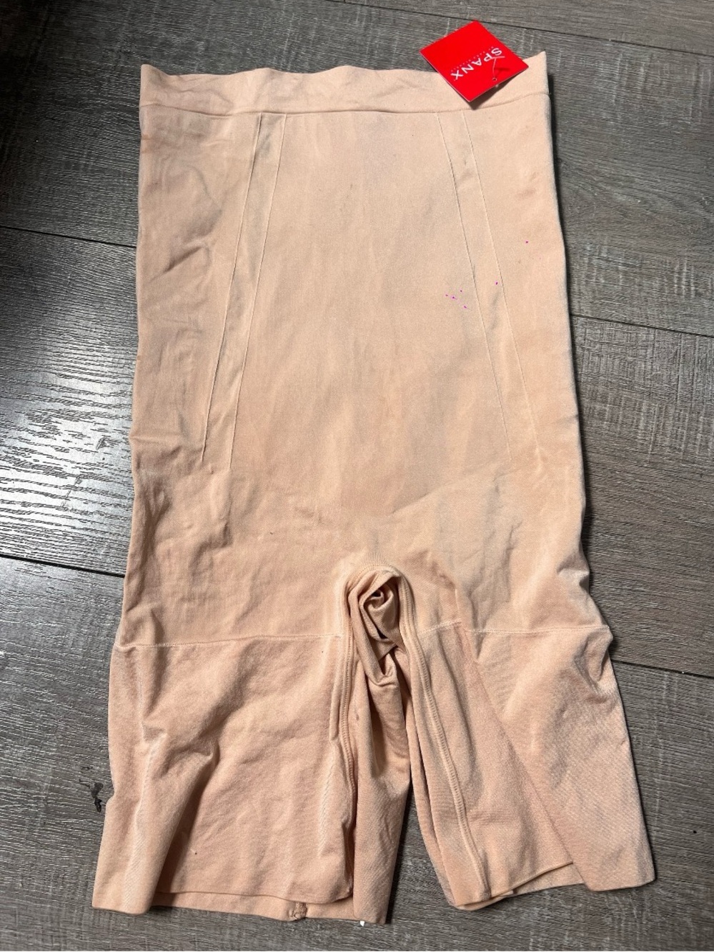 SPANX OnCore High Waisted Mid-Thigh Shaper Shorts Soft
Nude New W Tag Size M